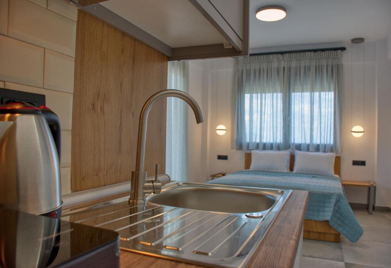 Vrahakia Beach Hotel Szárti Kültér fotó